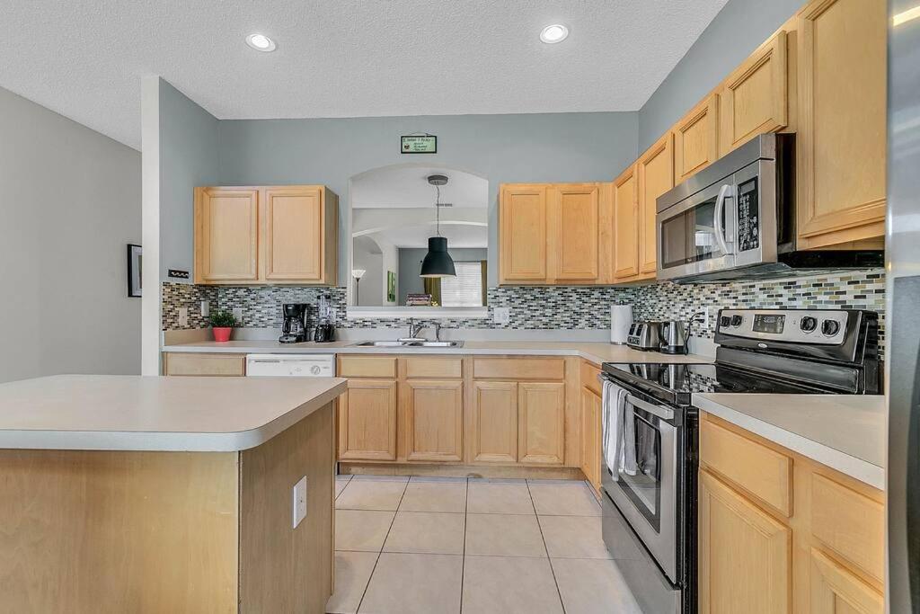  | The Beautiful Grand Escape Villa near Disney