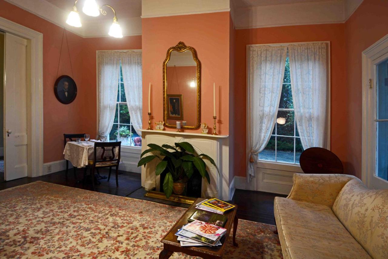 | 1872 Denham Inn