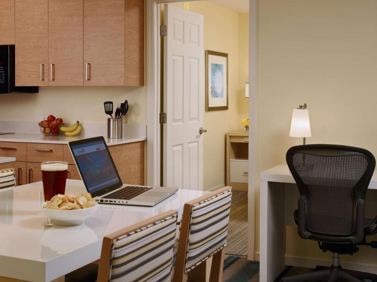 Two-Bedroom Suite at Sonesta ES Suites Chicago - Schaumburg