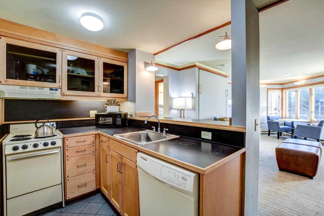 Southwind One-Bedroom Suite with Ocean View at The Waves