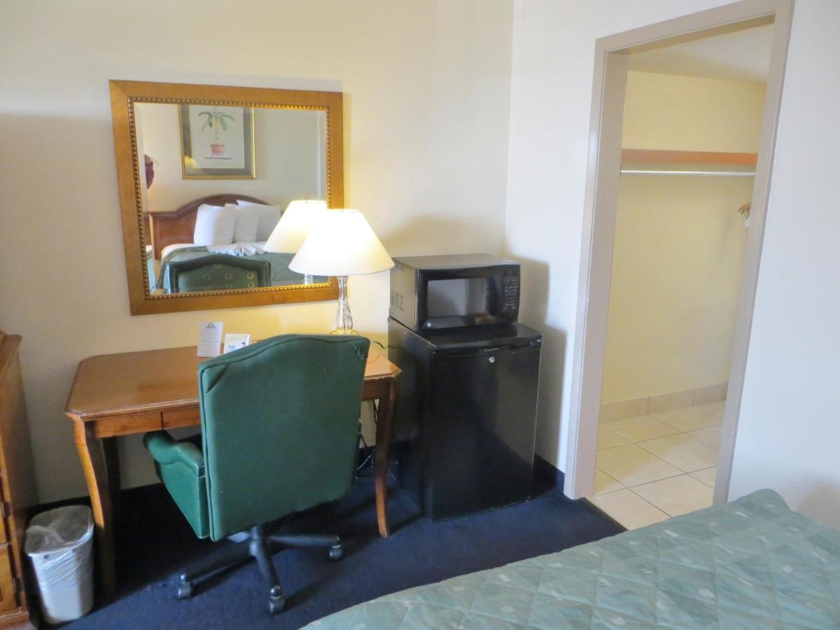 Double Room - Mobility Access/Non-Smoking at Days Inn by Wyndham Orlando Airport Florida Mall