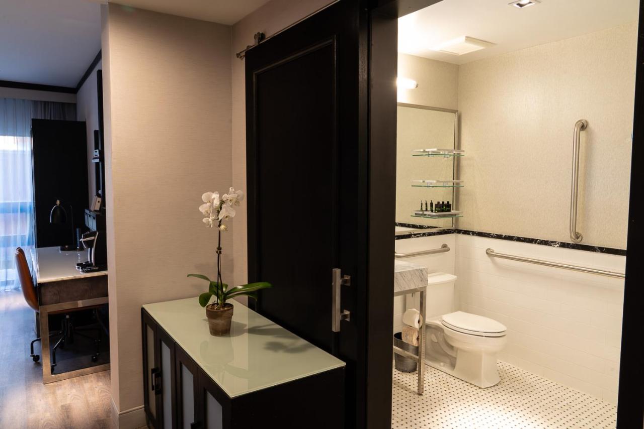 King Room - Disability Access at 42 Hotel