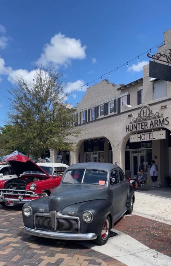 | Hunter Arms Hotel