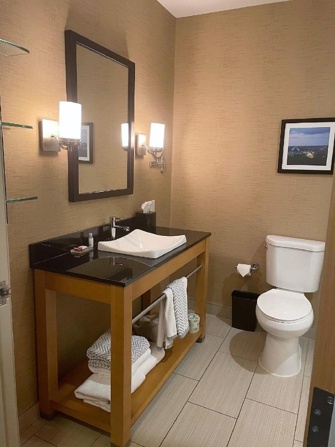 King Suite - Non-Smoking at Wyndham Avon