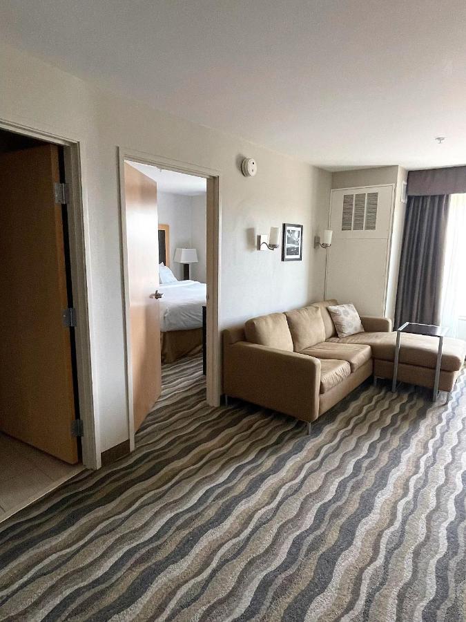 One-Bedroom King Suite - Non-Smoking at Wyndham Avon