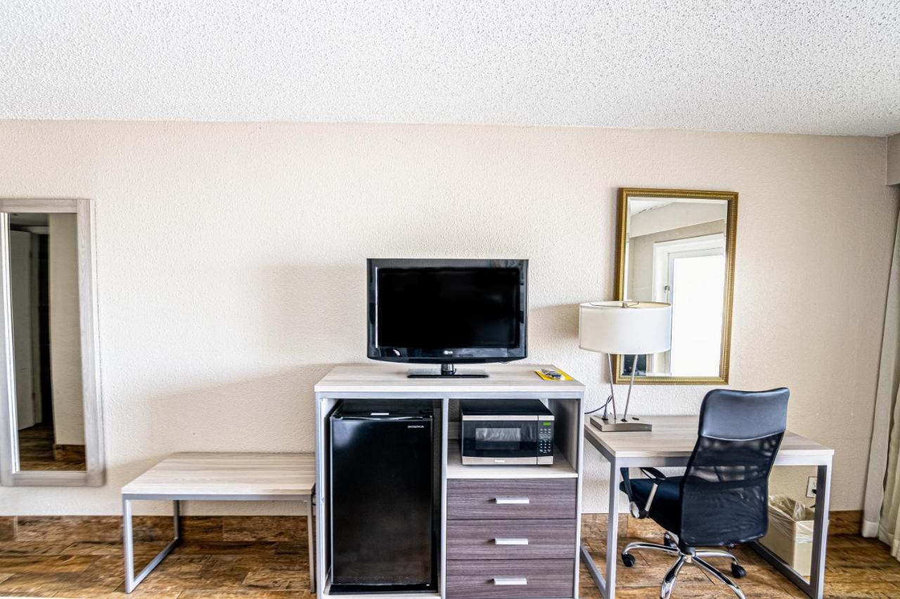 | Emerald Beach Hotel Corpus Christi