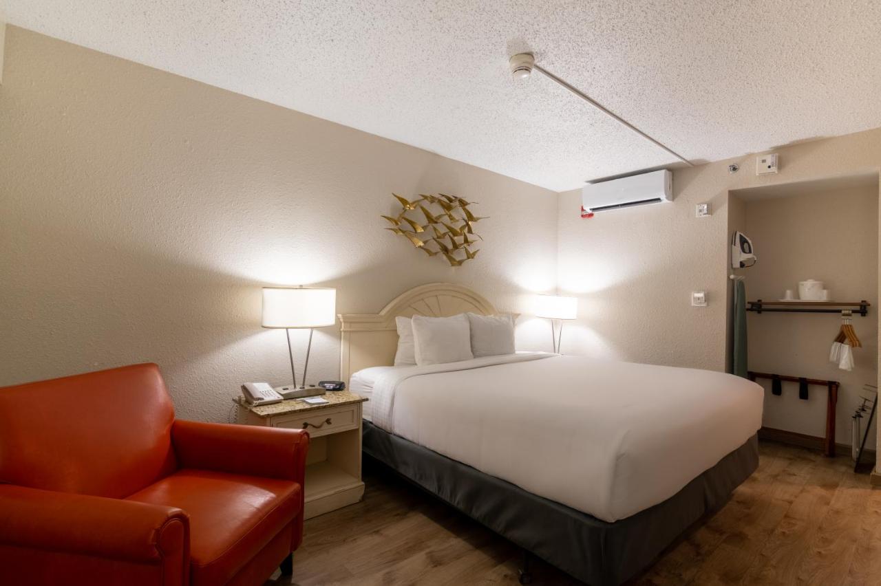 | Emerald Beach Hotel Corpus Christi