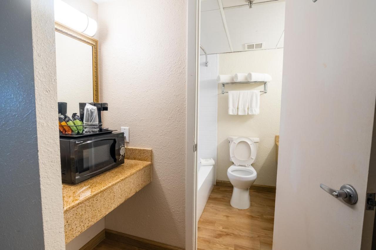 | Emerald Beach Hotel Corpus Christi