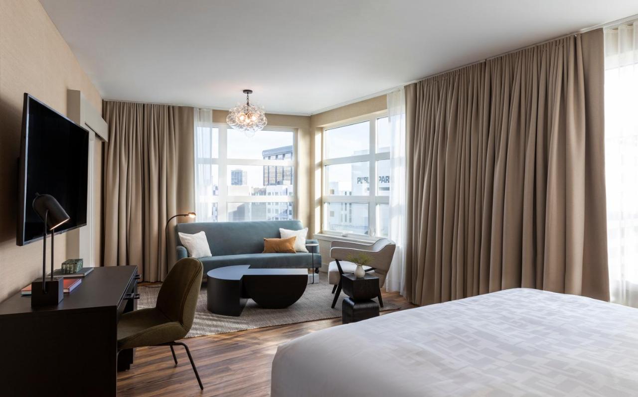 Broadway Suite at Kissel Uptown Oakland, in the Unbound Collection by Hyatt