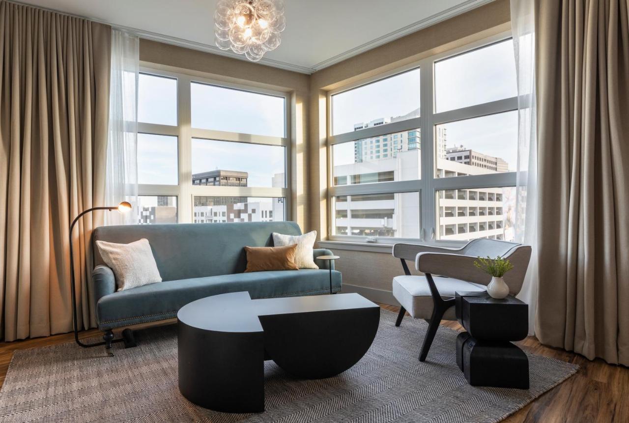 Broadway Suite at Kissel Uptown Oakland, in the Unbound Collection by Hyatt