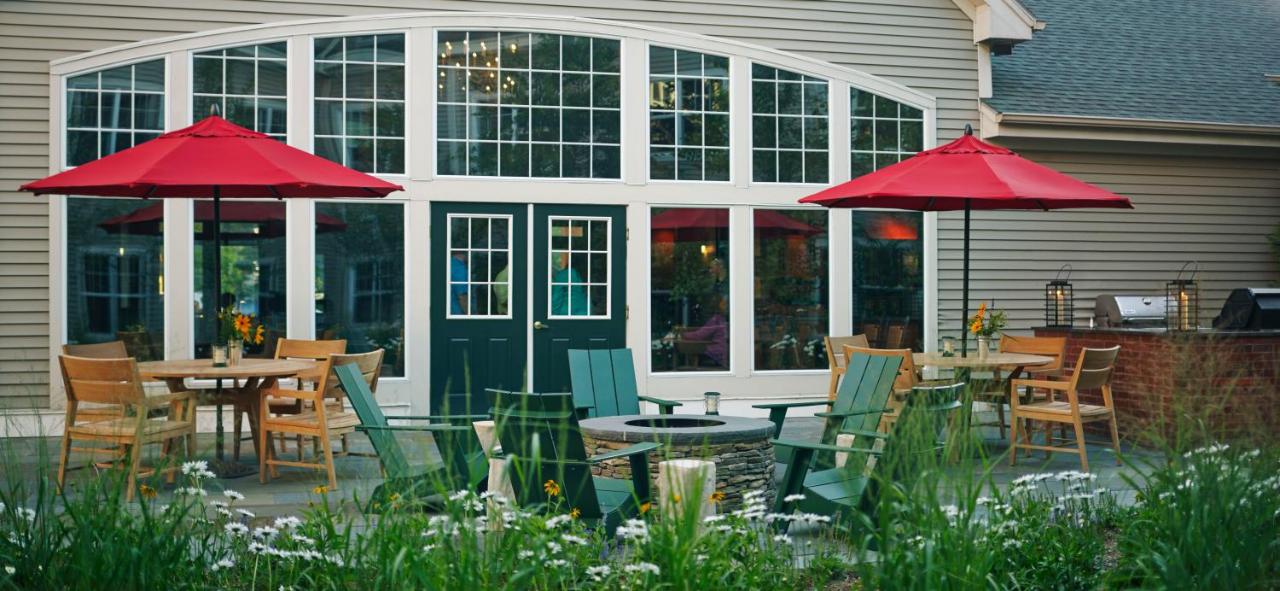 | Green Mountain Suites Hotel