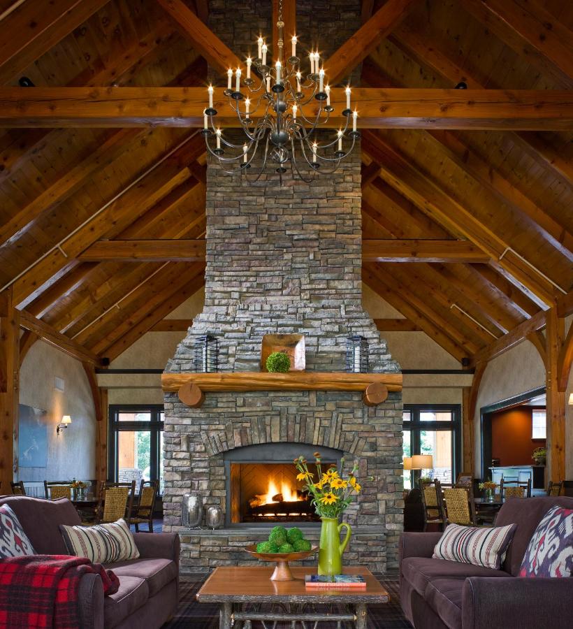 | Green Mountain Suites Hotel