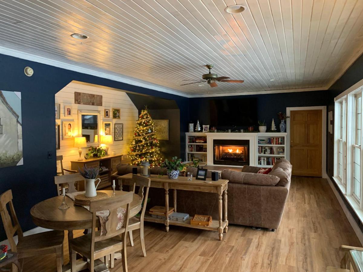 | Morning Glory Inn