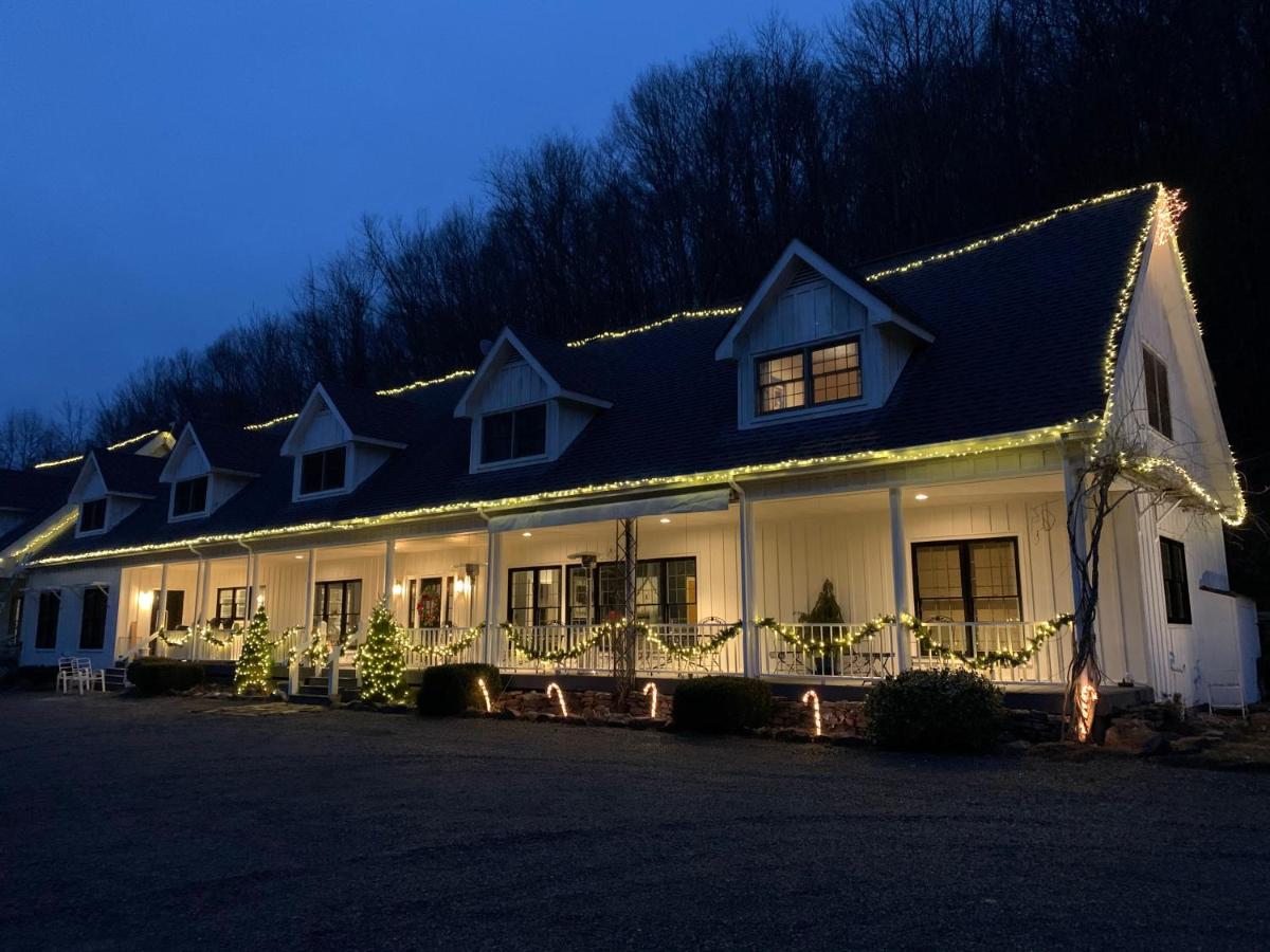 | Morning Glory Inn