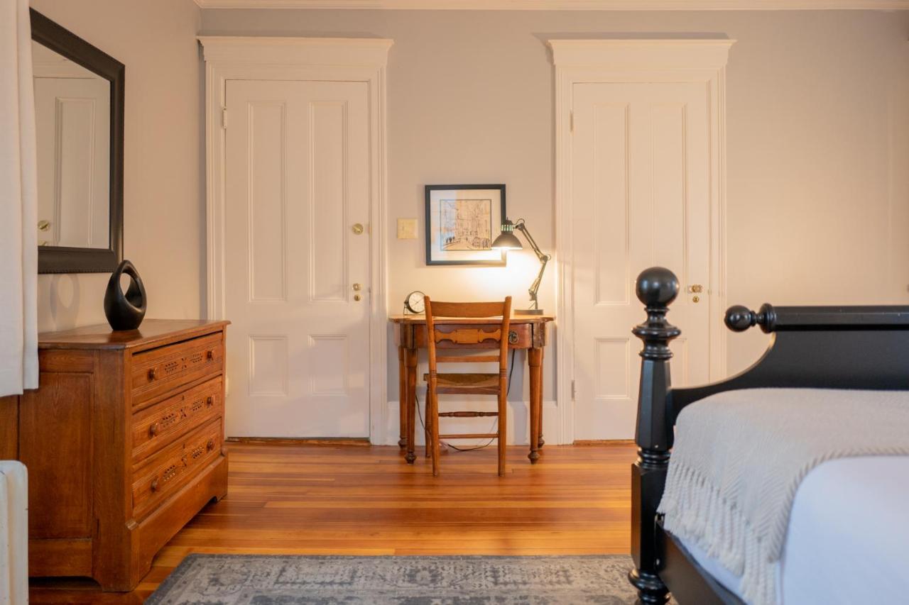 | OneSixtyFive, The Inn on Park Row