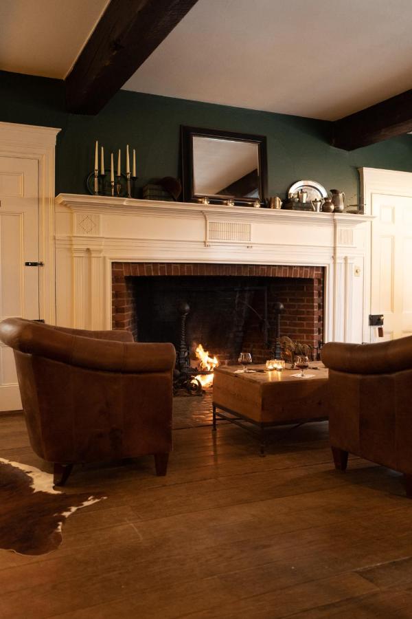 | OneSixtyFive, The Inn on Park Row