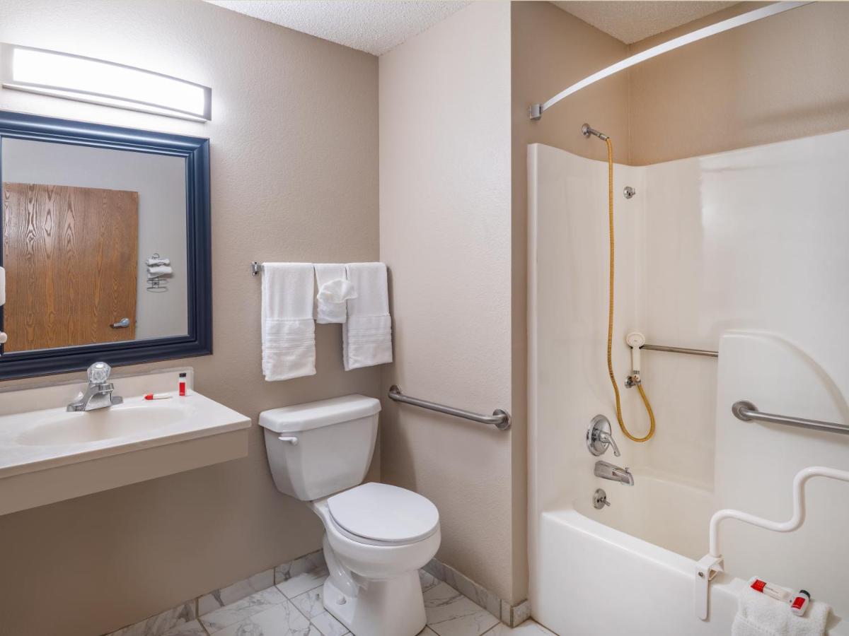 Double Room - Disability Access/Non-Smoking at Super 8 by Wyndham Clinton