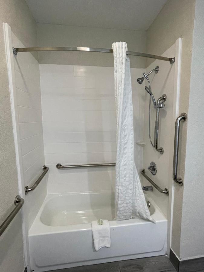 King Room - Accessible/Non Smoking at Best Western Niceville-Destin