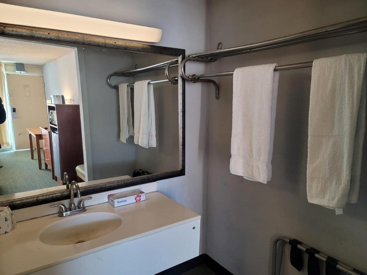  | Executive Inn Henderson