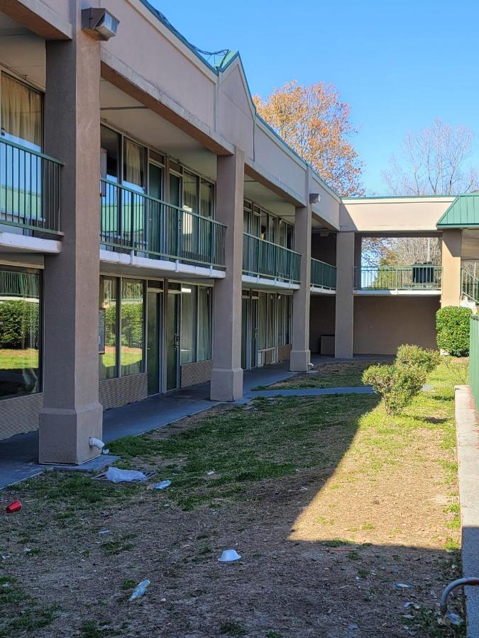  | Executive Inn Henderson