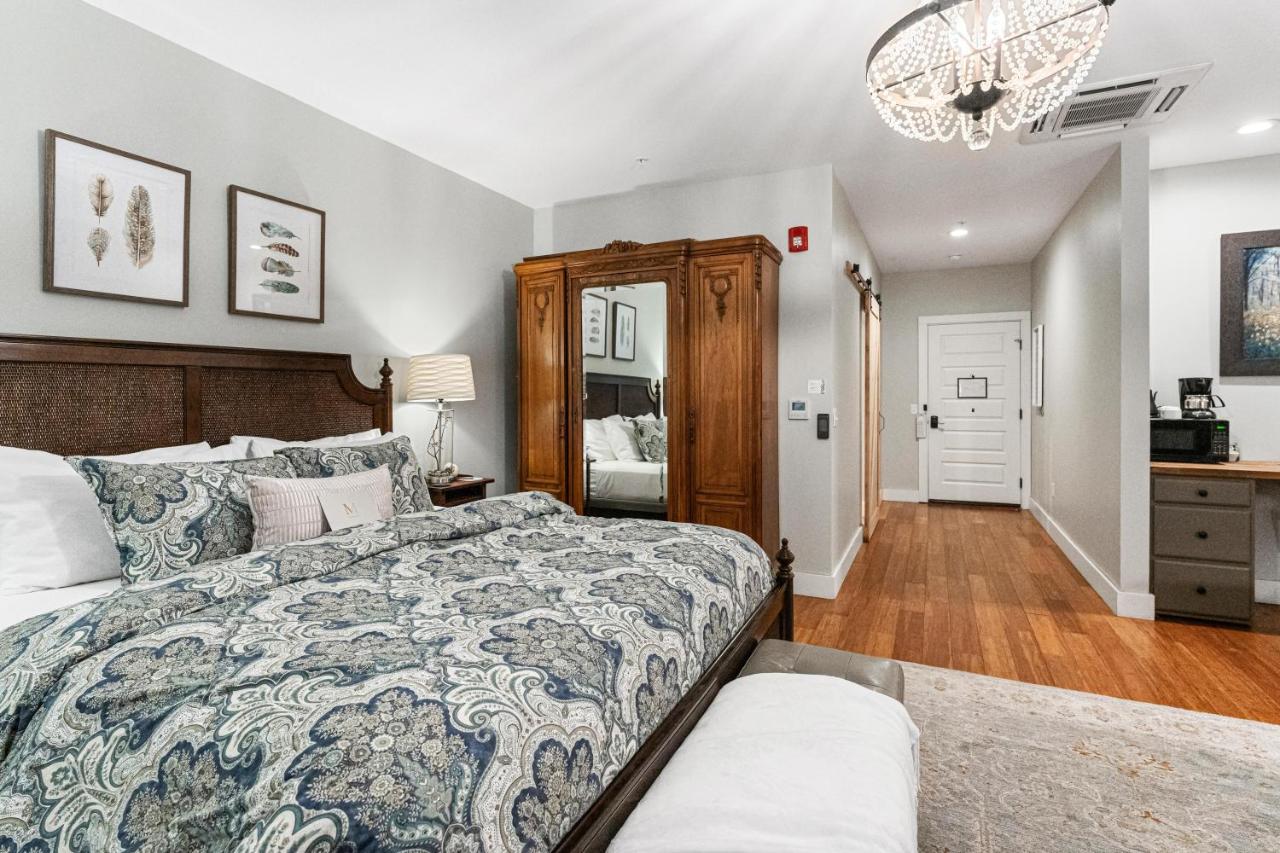 | Mossbrae Hotel