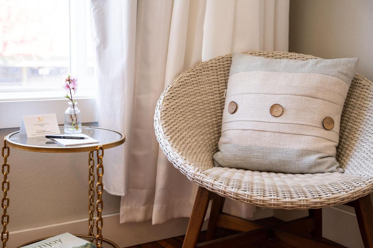 | Mossbrae Hotel