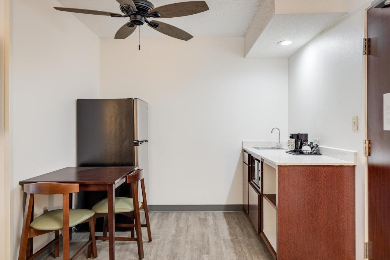 King Studio with Sofa Bed at MySuites Lawton