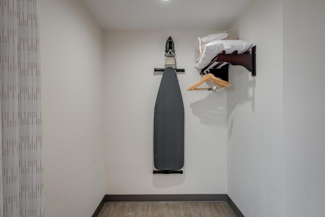 Queen Studio at MySuites Lawton