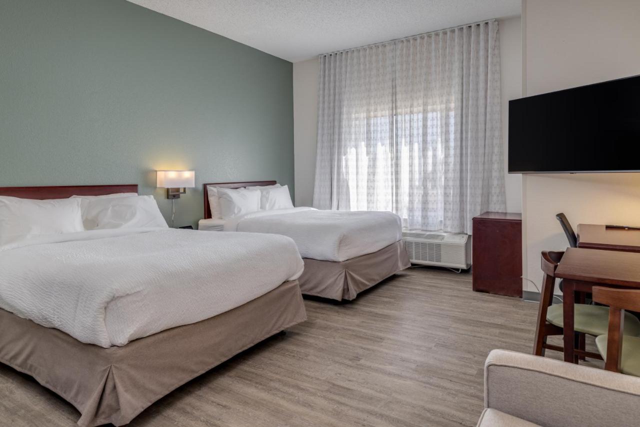 Queen Studio at MySuites Lawton