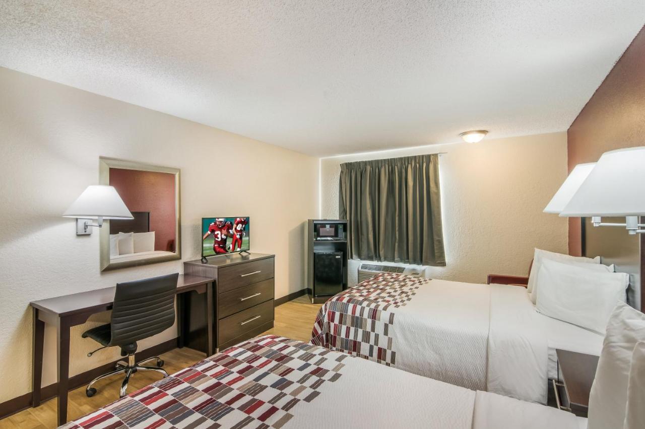 Deluxe Queen Room with Two Queen Beds - Non-Smoking at Red Roof Inn & Suites Pensacola East - Milton