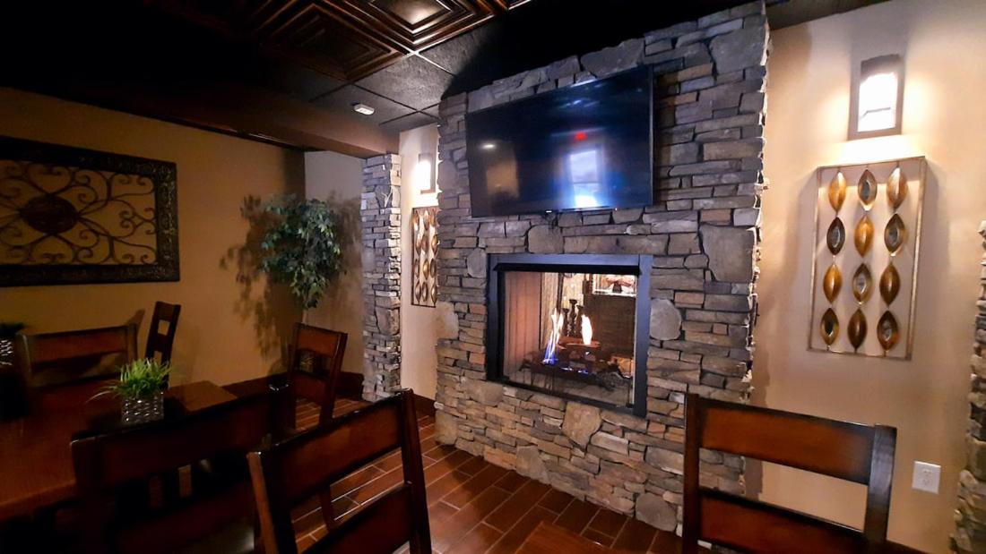 | Stonebrook Lodge Bryson City