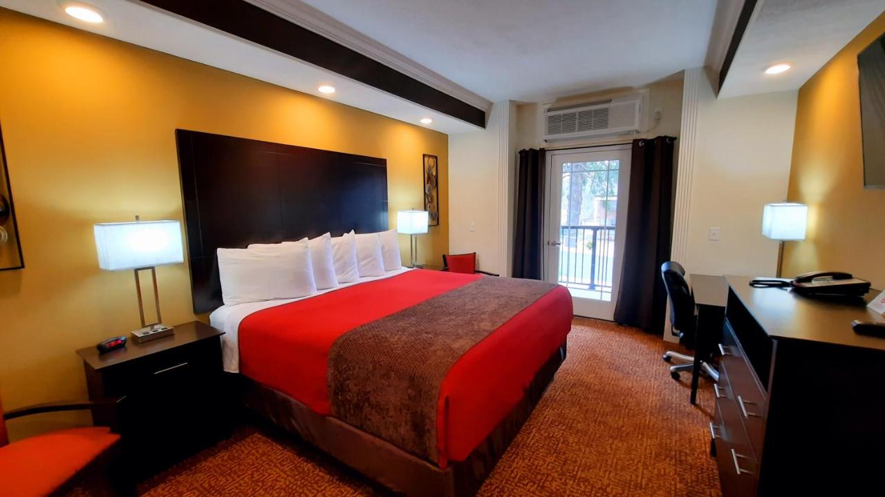 | Stonebrook Lodge Bryson City
