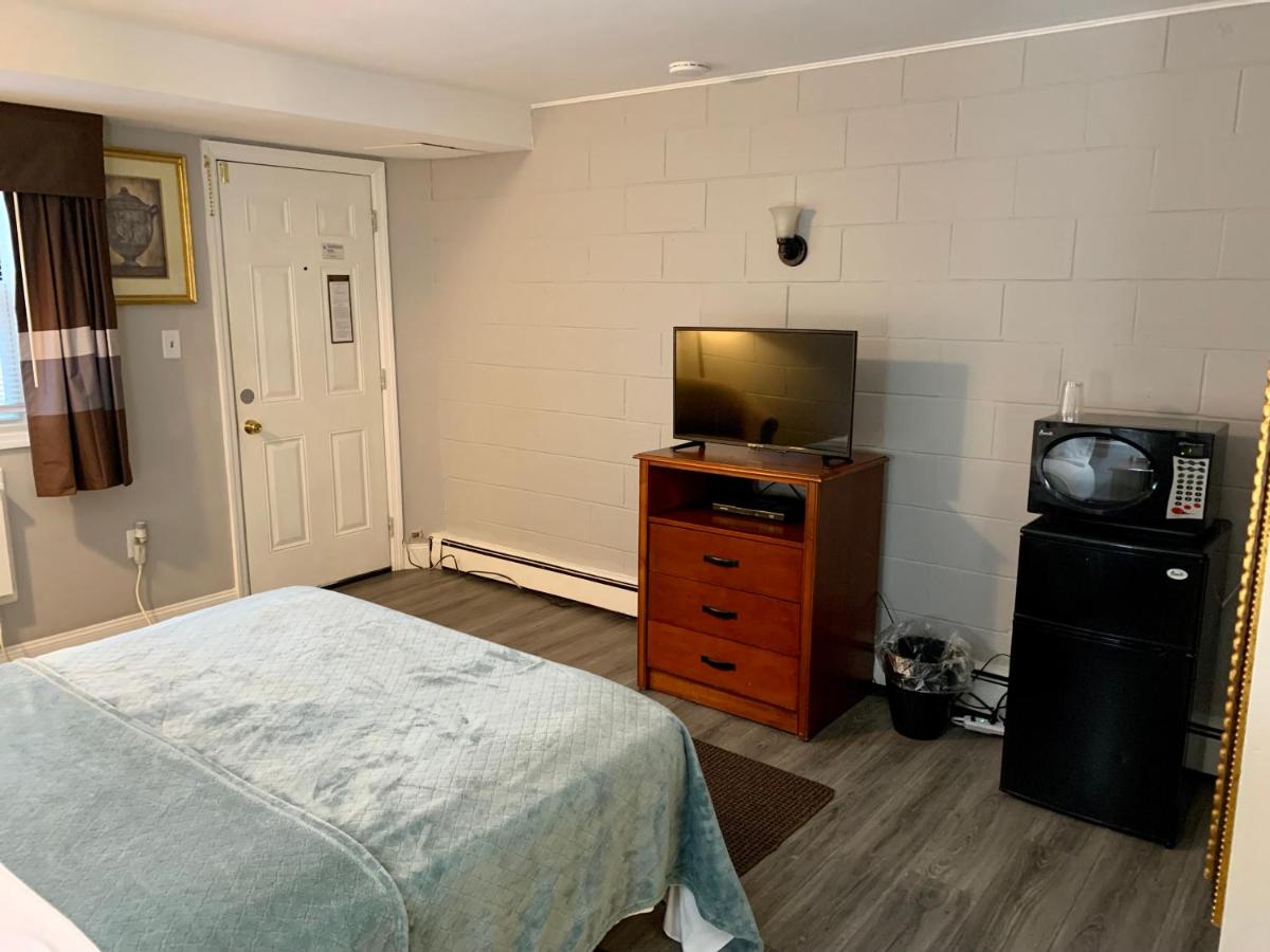 | Hill Top Motel