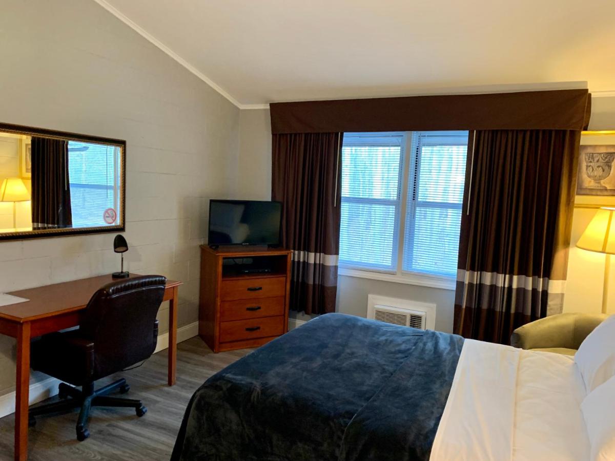 | Hill Top Motel