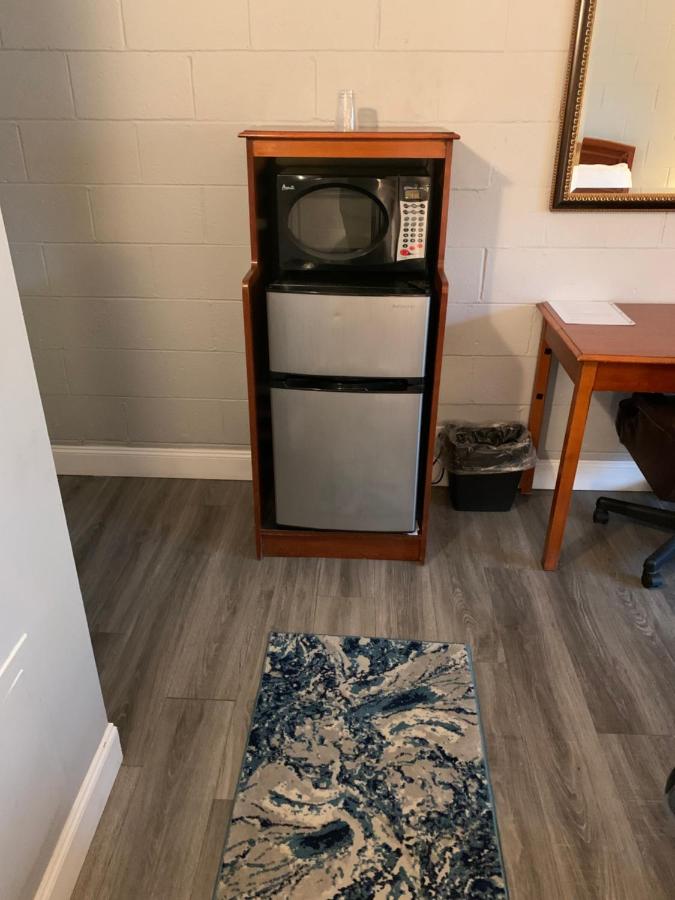 | Hill Top Motel
