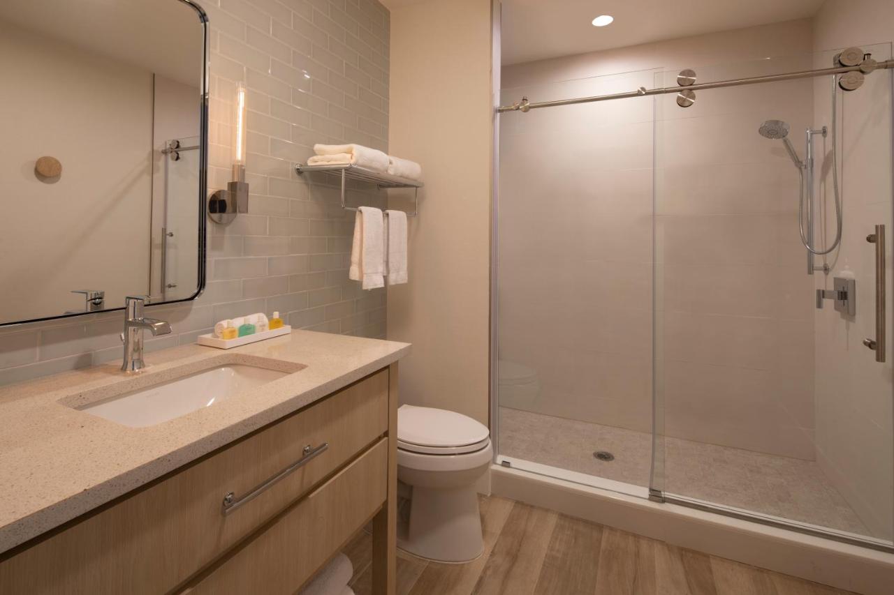 Six-Bedroom House at La Siesta Resort & Villas