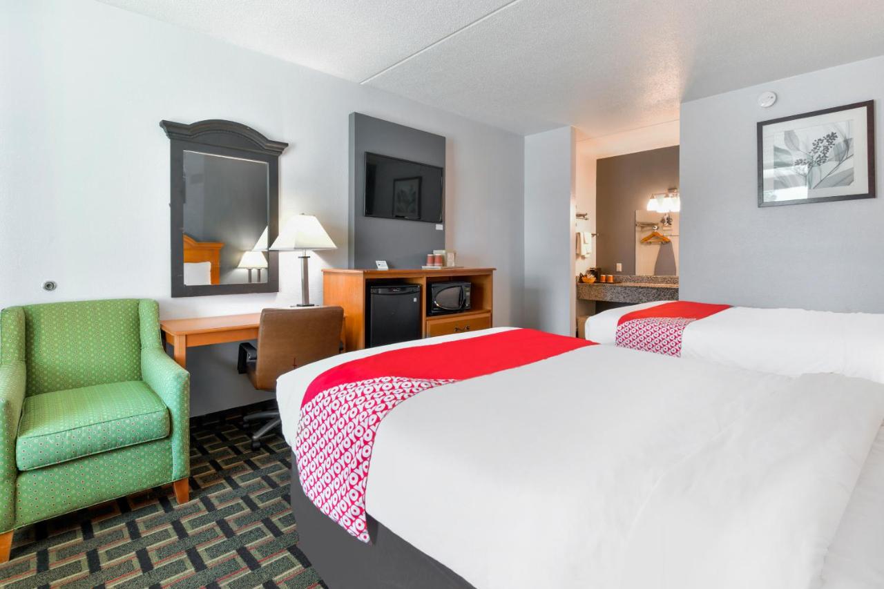 Double Room with Two Double Beds at OYO Hotel Lake Park/Valdosta I-75, Exit 5
