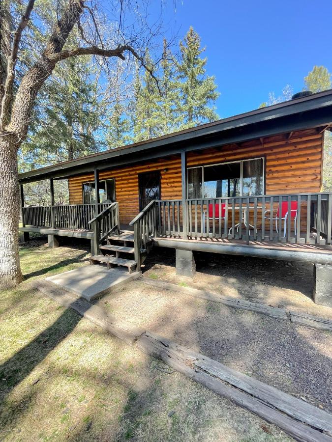 | Lazy Oaks Resort