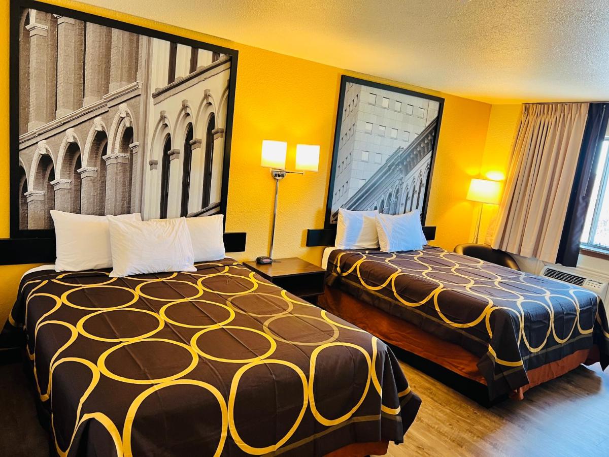  | Super 8 by Wyndham Elizabethtown
