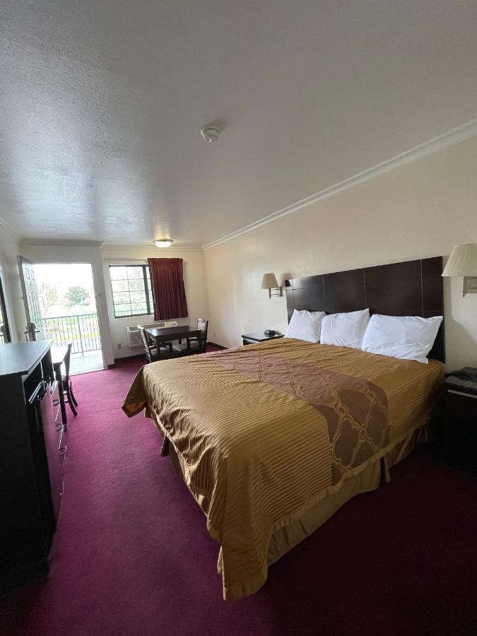 | Chino Motel