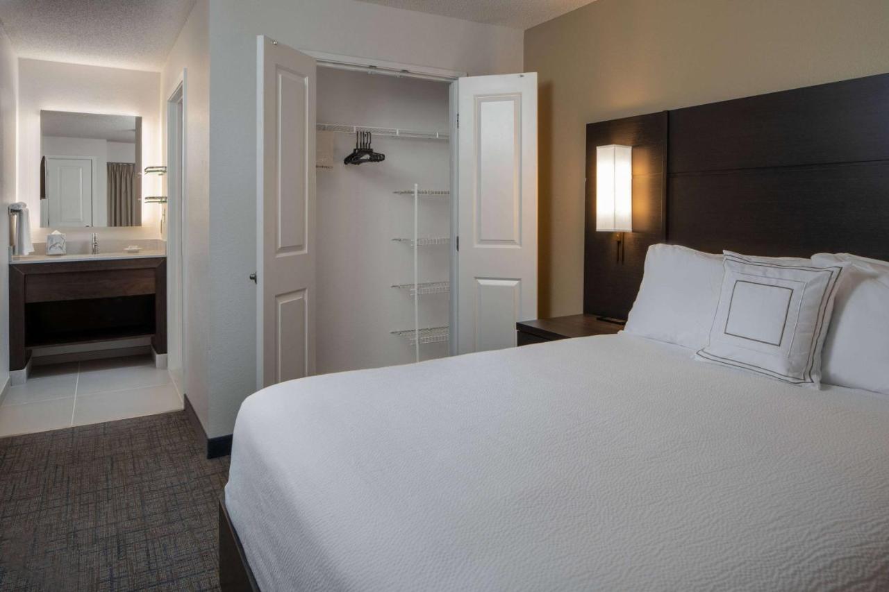 Two Bedroom Suite - Queen in Each at Sonesta ES Suites Fairfax Fair Lakes
