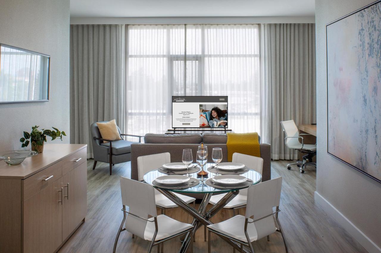 King Suite at Art House Hotel and Suites