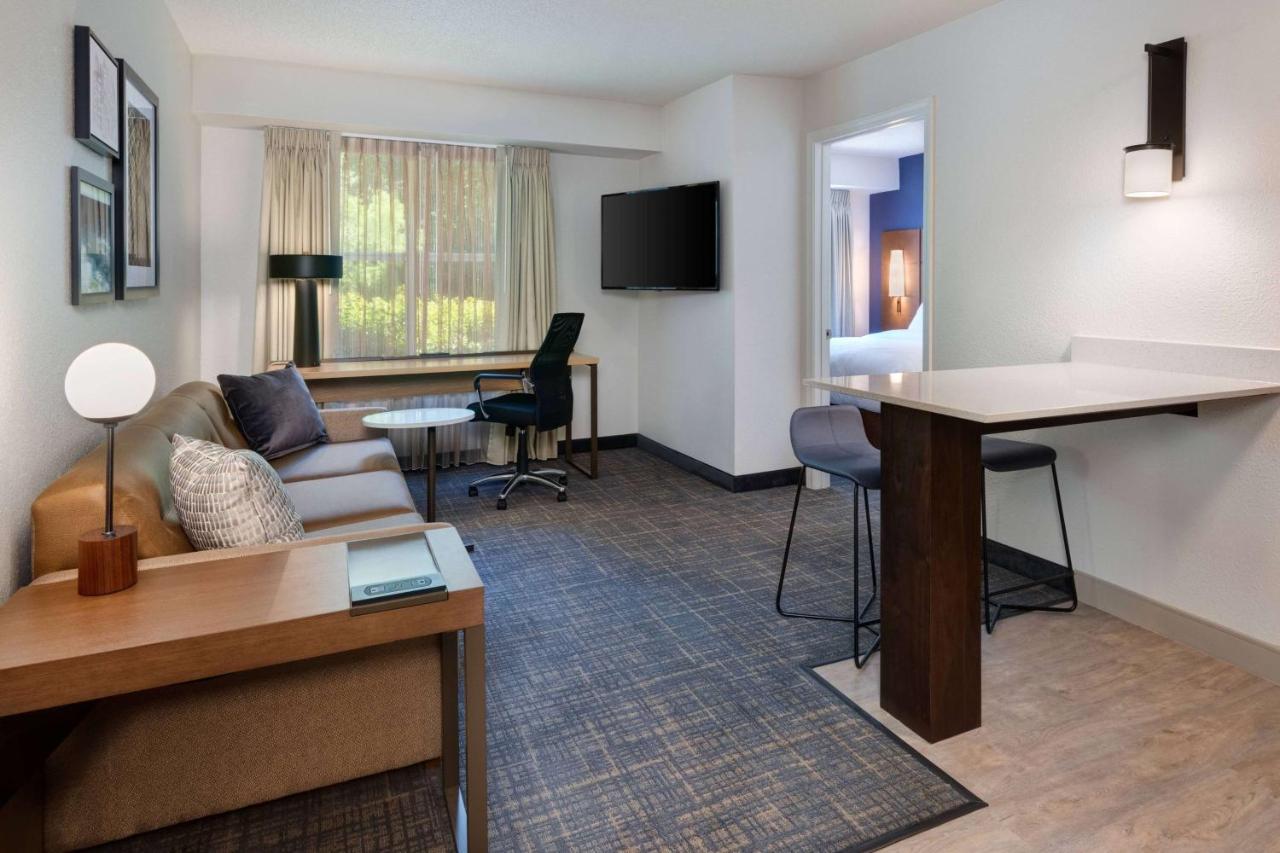 One Bedroom Suite King Roll-In Shower - Mobility Accessible at Sonesta ES Suites Atlanta Alpharetta North Point Mall