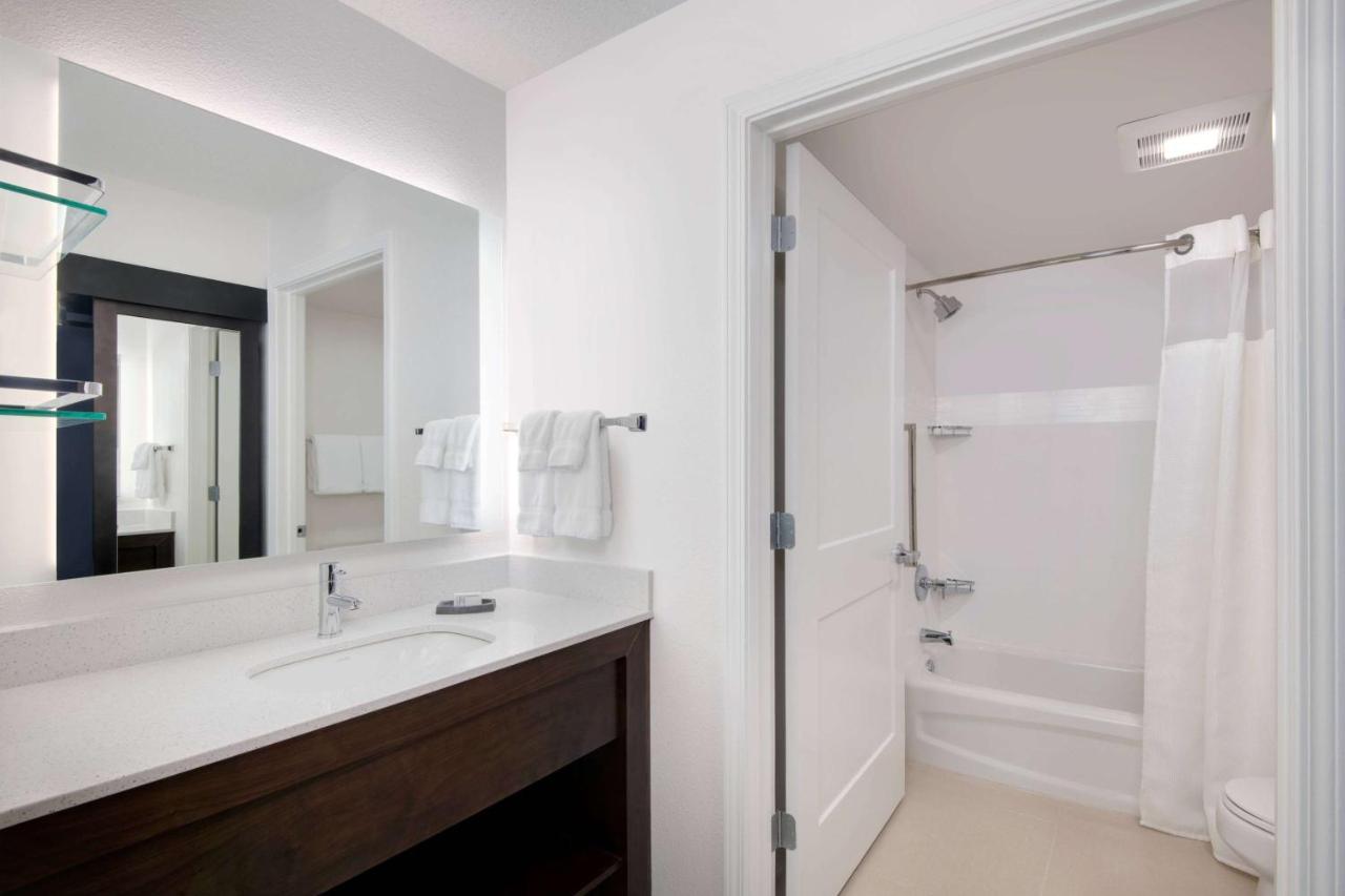 King Studio Suite- Hearing Accessible at Sonesta ES Suites Atlanta Alpharetta North Point Mall