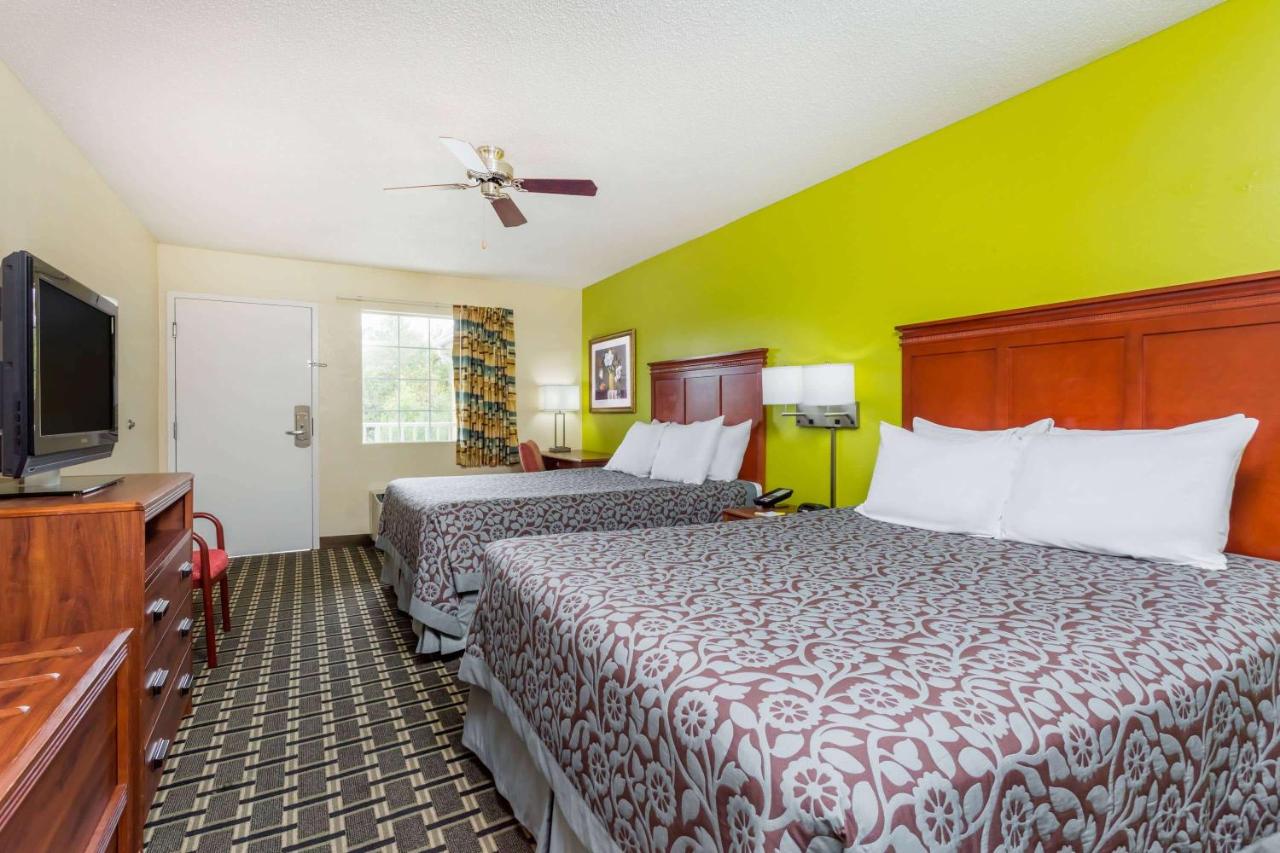  | Days Inn by Wyndham Trenton
