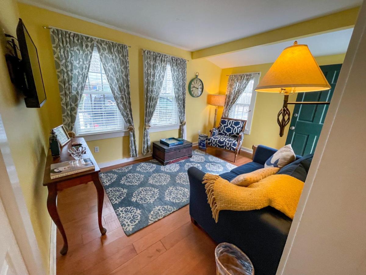 | Inn at Cook Street