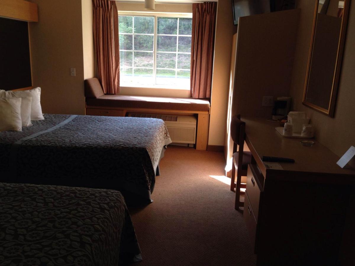 Queen Room with Two Queen Beds - Non-Smoking at Days Inn by Wyndham Sturbridge