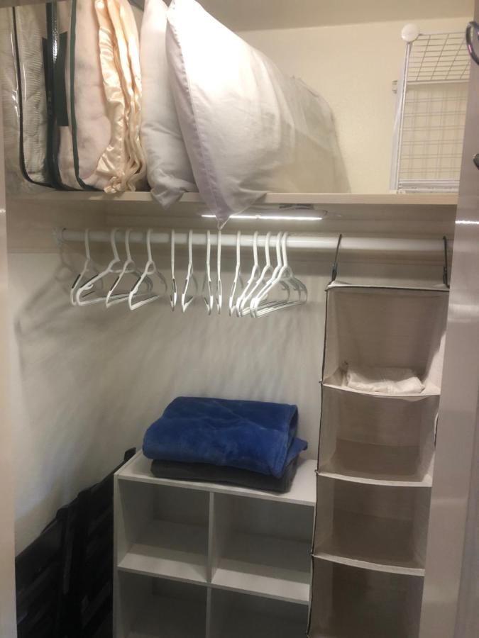 | Sunlight Splendor Apartment at Twin Oaks Inn by the Trails