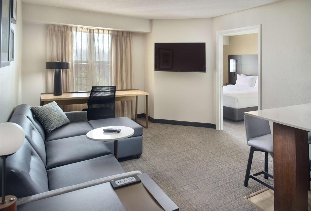 One Bedroom Suite Queen at Sonesta ES Suites Raleigh Durham Airport Morrisville