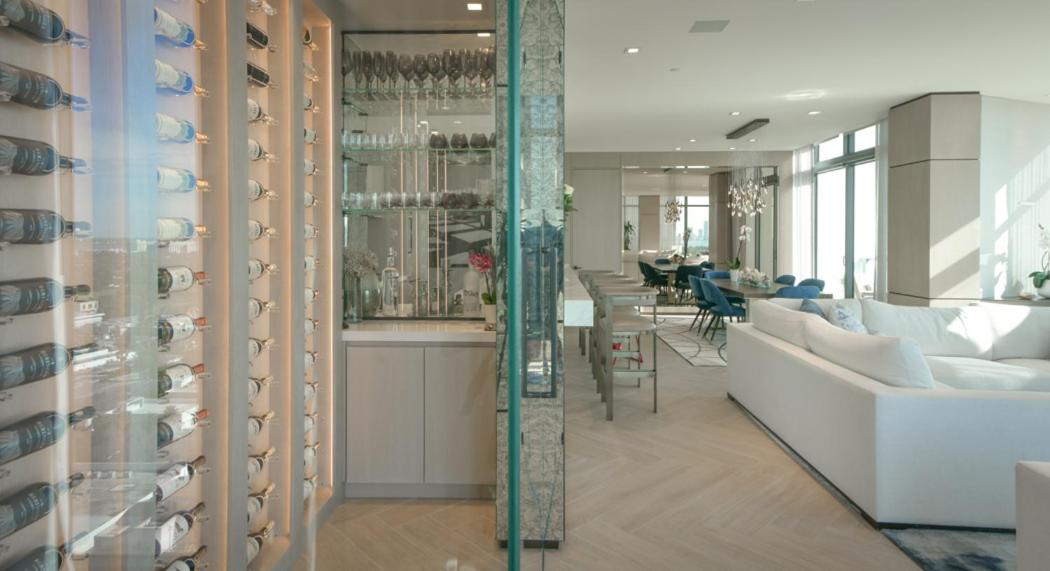 | Upper Penthouse With 2nd Story Expensive Pool Deck